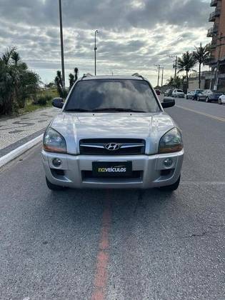 HYUNDAI TUCSON 2.0 MPFI GL 16V 142CV 2WD GASOLINA 4P AUTOMÁTICO